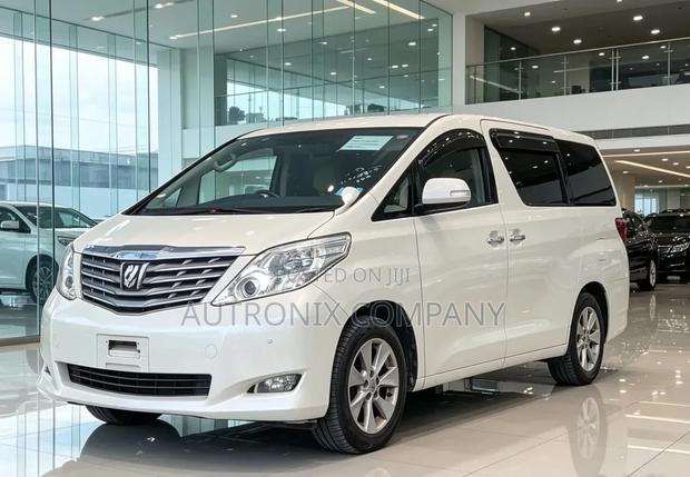Toyota Alphard 2009