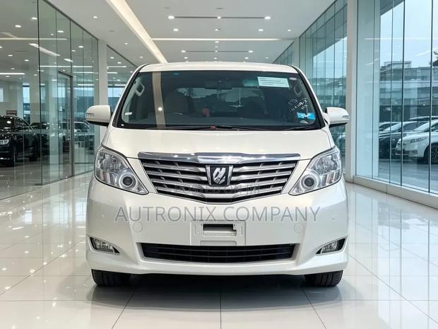 Toyota Alphard 2009