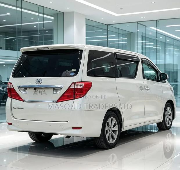 Toyota Alphard 2009