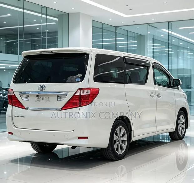 Toyota Alphard 2009
