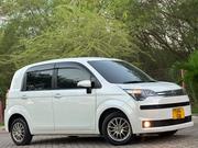 Toyota Spade 2014 Pearl for sale