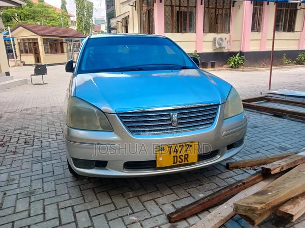 Toyota Premio 2005 White