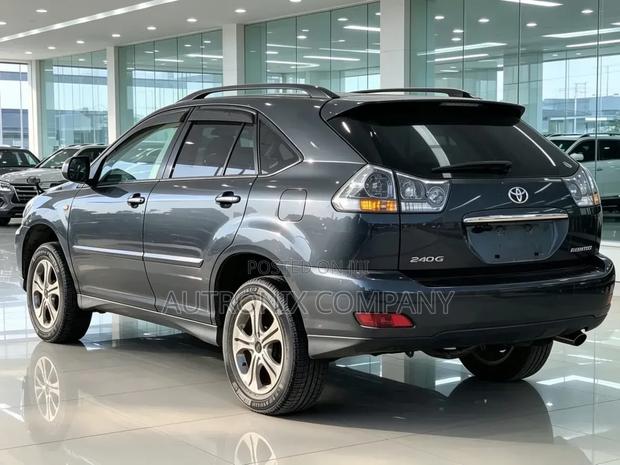 Toyota Harrier 2004 Gray