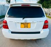 Toyota Kluger 2005 White for sale