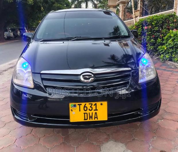 Toyota Corolla Spacio 2004 Black