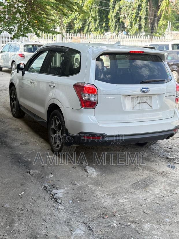 Subaru Forester 2.0XT Premium 4dr SUV AWD (2.0L 4cyl Turbo CVT) 2015 White