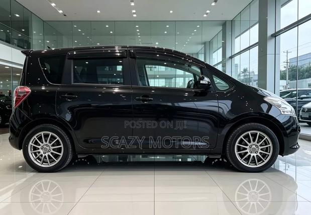 Toyota Ractis 2009 Black