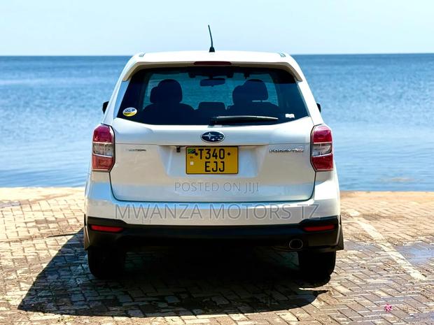 Subaru Forester 2012 White