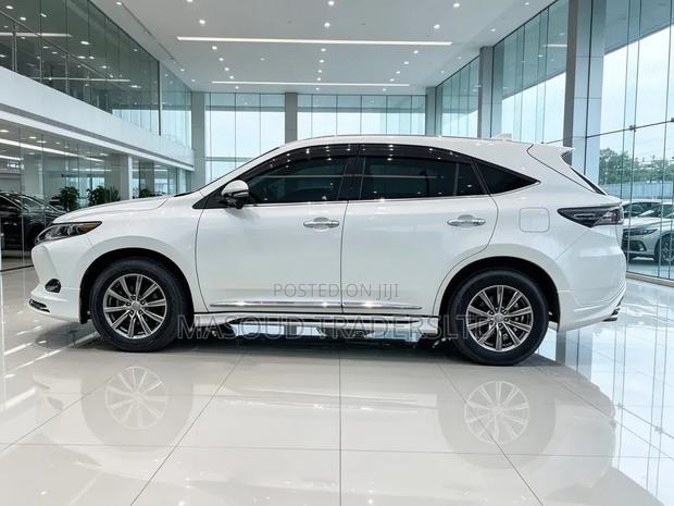 Toyota Harrier 2015 White
