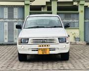 Toyota Hilux 2001 White for sale