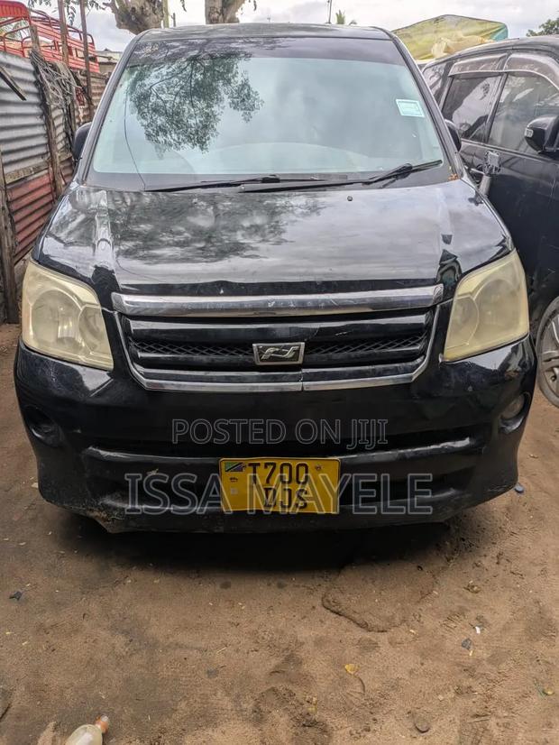 Toyota Noah 2005 Black