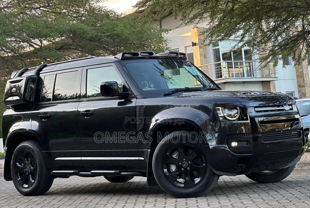 Land Rover Defender 2023 Black