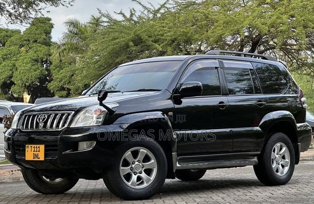 Toyota Land Cruiser Prado 2006 Black