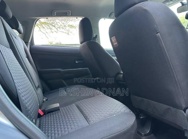 Mitsubishi RVR 2.0 2011 Gray
