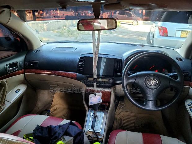 Toyota Premio 2005 Silver