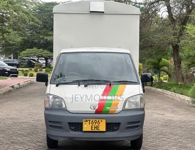 Toyota TownAce 2006 White