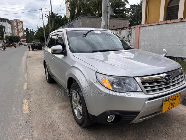 Subaru Forester 2.0D XS 2011 Silver