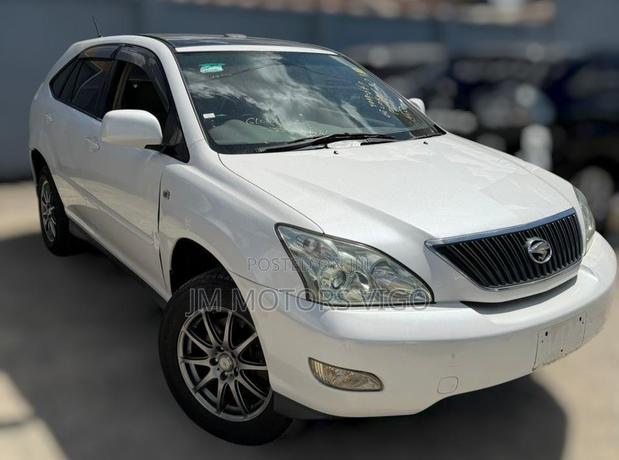 Toyota Harrier 2004 White