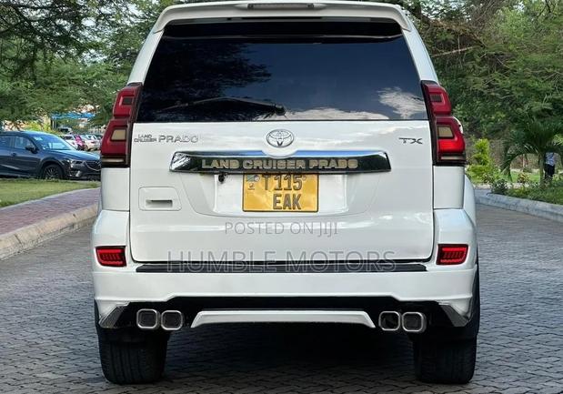 Toyota Land Cruiser Prado 2007 White
