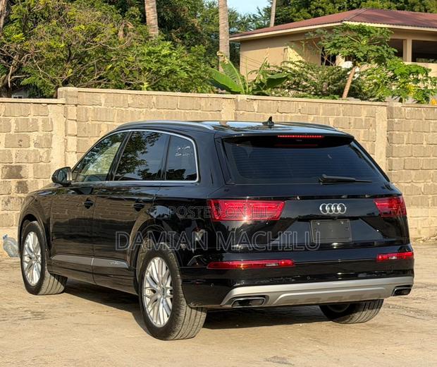 Audi Q7 2017 Black