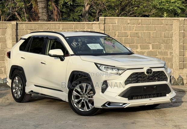 Toyota RAV4 2020 Pearl