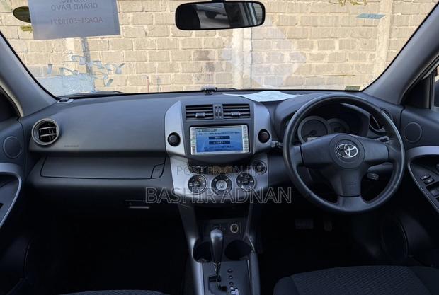 Toyota RAV4 2006 White