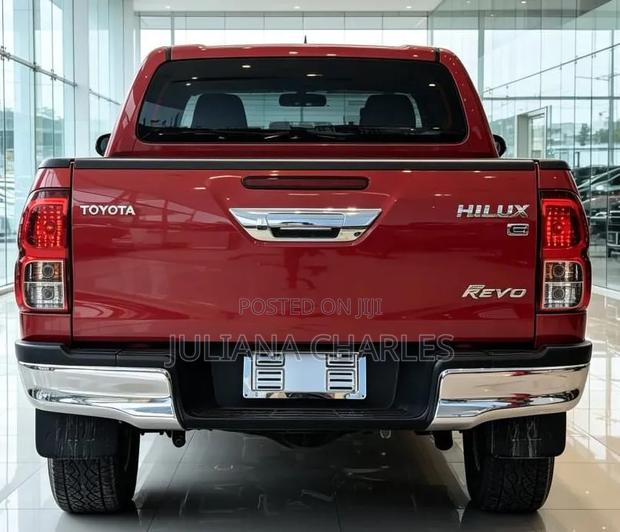 Toyota Hilux 2018 Red