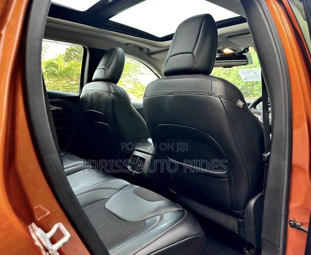 Jeep Cherokee 2016 Orange