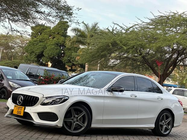 Mercedes-Benz C-Class 2014 White