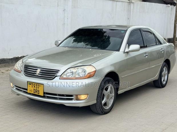 Toyota Mark II 2004 Beige