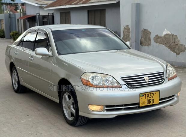 Toyota Mark II 2004 Beige