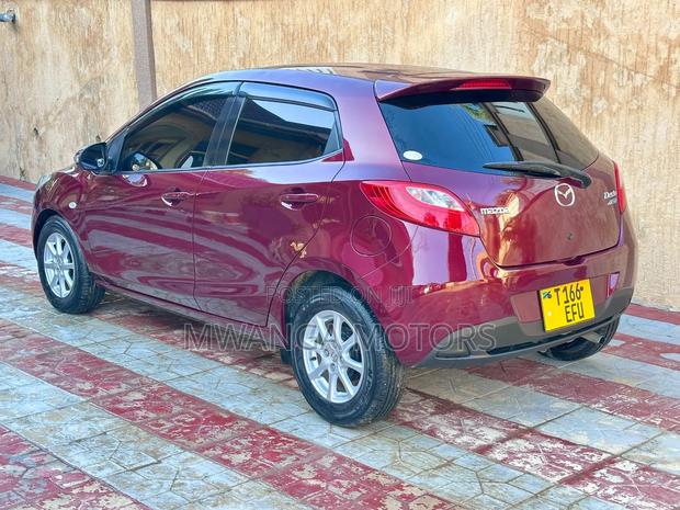Mazda Demio 2011 Maroon
