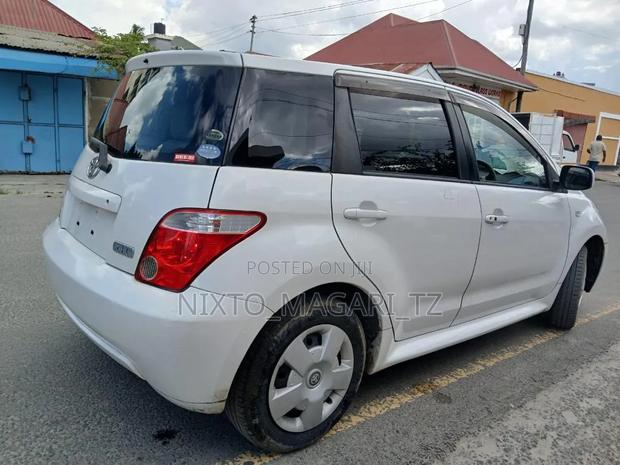 Toyota IST 2005 White