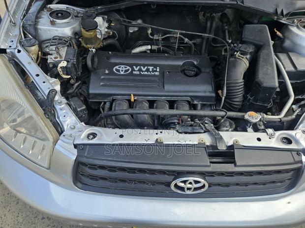 Toyota RAV4 2002 Silver
