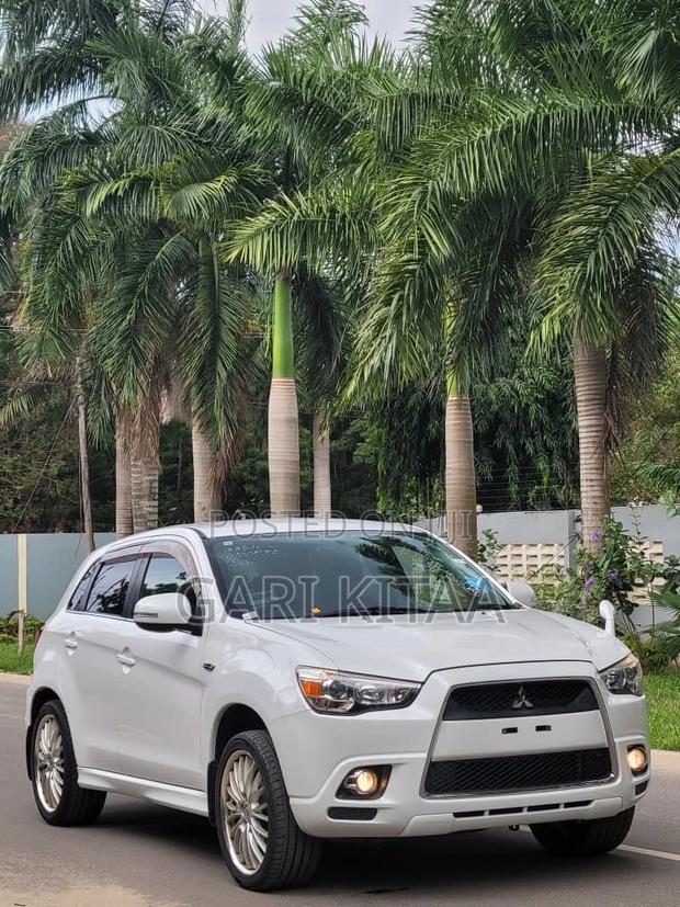 Mitsubishi RVR 2.0 2011 White