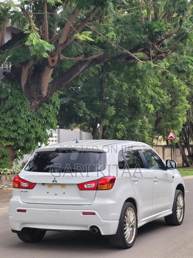 Mitsubishi RVR 2.0 2011 White