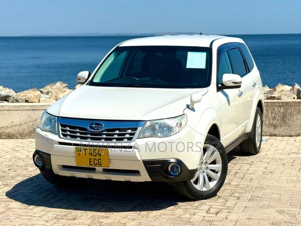 Subaru Forester 2011 White