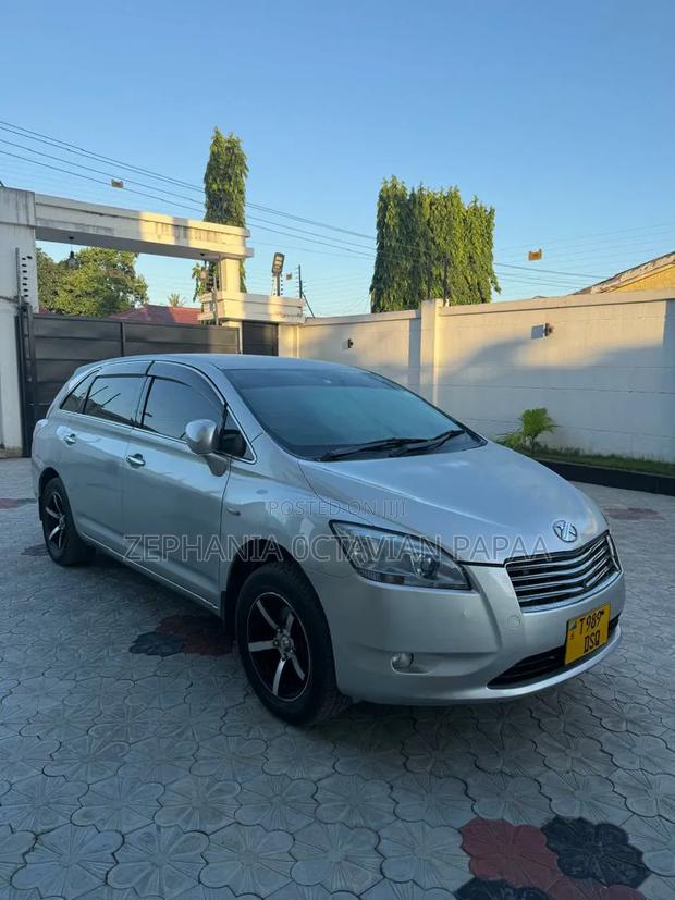Toyota Mark X Zio 2008 Silver