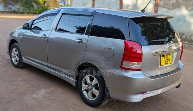 Toyota Wish 2007 Silver
