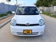 Toyota Sienta 1.5 AWD 2005 White for sale