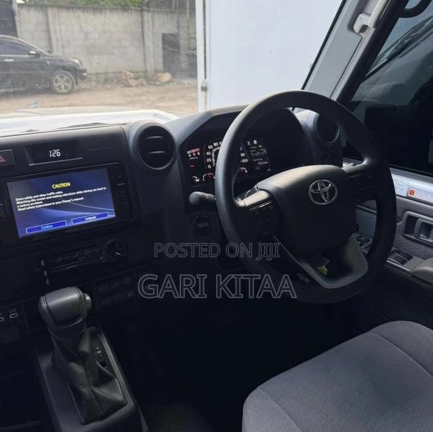 Toyota Land Cruiser 2024 White