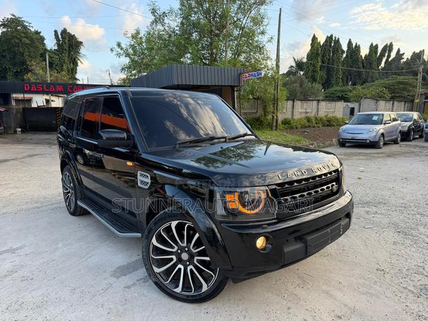 Land Rover Discovery 2014 Black