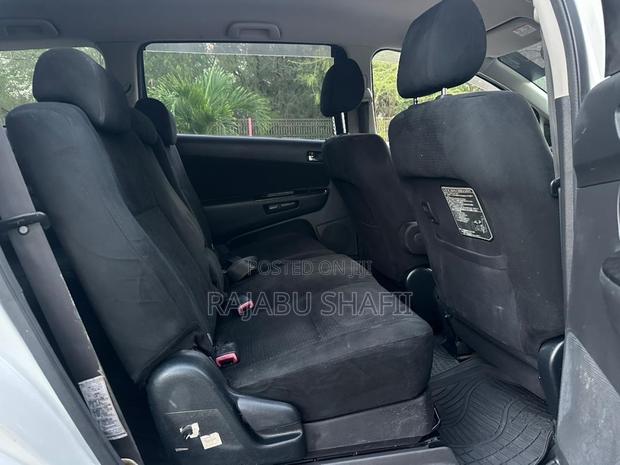 Toyota Wish 2005 White