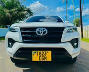 Toyota Fortuner 2022 White for sale