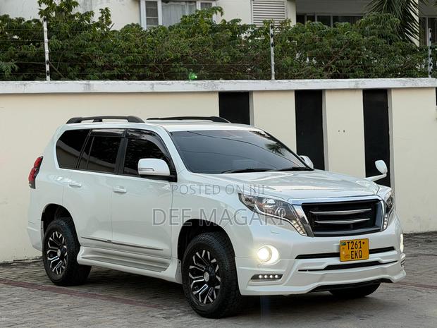 Toyota Land Cruiser Prado 2016 White