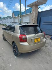 Toyota Corolla RunX 2004 Gold for sale