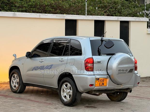 Toyota RAV4 2005 Silver