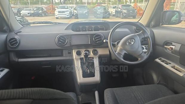Toyota Corolla Rumion 2009 Black