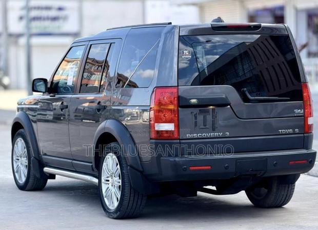Land Rover Discovery 2008 Gray