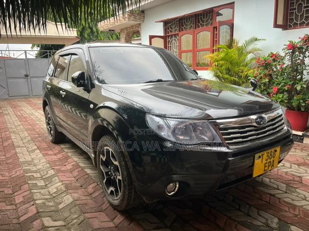 Subaru Forester 2010 Black